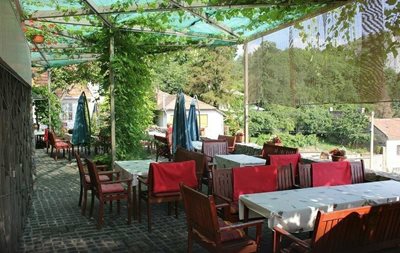 پچ-رستوران-Tuke-Borhaz-153860