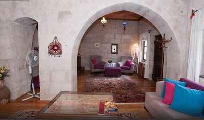 کاپادوکیه-هتل-صخره-ای-کاپادوکیا-Cappadocia-Cave-Suites-154483