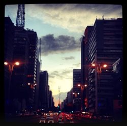 خیابان پائولیسیتا Paulista Avenue