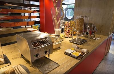 هتل آی بیس ibis Geneve Centre Nations