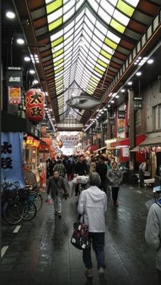 اوساکا-بازار-کورومون-Kuromon-Ichiba-161911