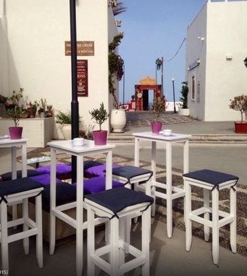 سانتورینی-کافه-لی-لا-Lila-Cafe-Santorini-162820