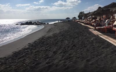 سانتورینی-ساحل-پریسا-Perissa-Beach-163552