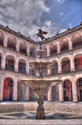مکزیکو-سیتی-کاخ-موزه-ملی-National-Palace-166386