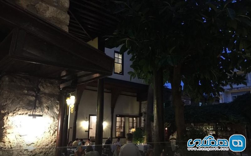 رستوران آلپ پاشا Alp Pasa Restaurant