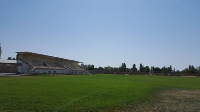 خرمدره-ورزشگاه-شهید-خرمی-خرمدره-171729