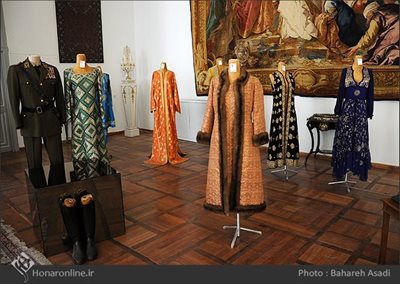 موزه پارچه و لباس های سلطنتی