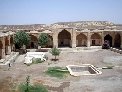 تهران-کاروانسرای-قصر-بهرام-173059