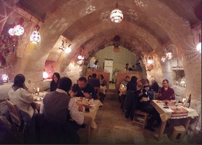 کاپادوکیه-رستوران-پامپکین-گروم-Pumpkin-Goreme-Restaurant-and-Art-Gallery-173779