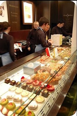 پاریس-شیرینی-فروشی-پیر-هرمه-Pierre-Herme-175521