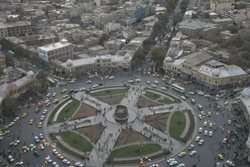 میدان امام خمینی همدان