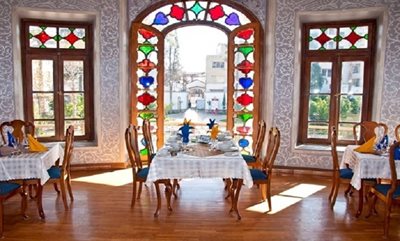 شیراز-عمارت-شاپوری-شیراز-176852