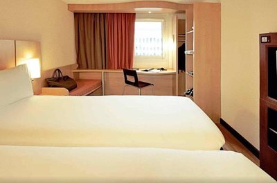 هتل ایبیس Ibis Hamburg Airport