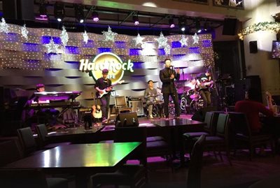 سئول-کافه-هارد-راک-Hard-Rock-Cafe-Seoul-176940