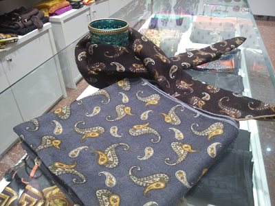 زنجان-فروشگاه-شال-و-روسری-تی-تی-177261