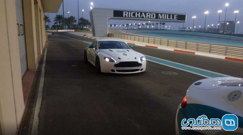 پیست اتومبیل رانی یاس مارینا Yas Marina Circuit