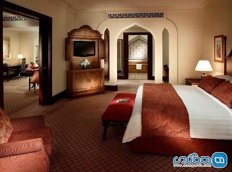 هتل شانگری لا Shangri-La Hotel, Qaryat al Beri