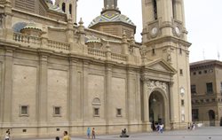 کلیسای جامع بانوی پیلار Basilica de Nuestra Senora del Pilar