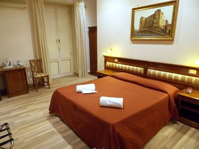 پالرمو-هتل-تونیک-Hotel-Tonic-183211