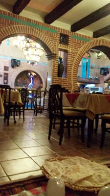 لاهیجان-رستوران-مهتاب-184252