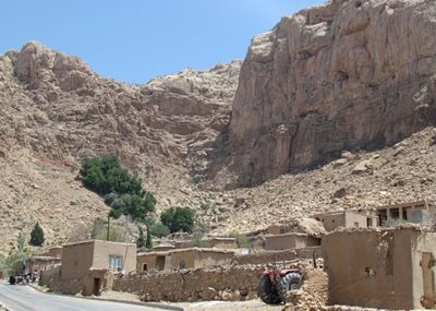 آباده-طشک-روستای-دهمورد-187782