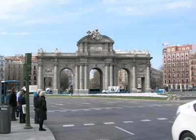 مادرید-دروازه-آلکالا-Puerta-de-Alcala-190579