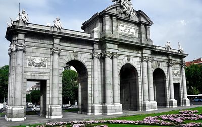 مادرید-دروازه-آلکالا-Puerta-de-Alcala-190580