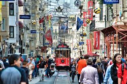 خیابان استقلال istiklal street