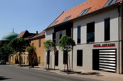 پچ-هتل-آرکادیا-Hotel-Arkadia-192354