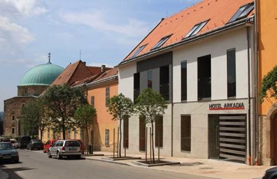 پچ-هتل-آرکادیا-Hotel-Arkadia-192353