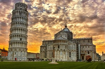 پیزا-برج-کج-پیزا-Leaning-Tower-of-Pisa-194642