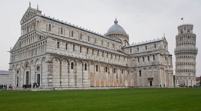 کلیسای جامع پیزا Piazza dei Miracoli