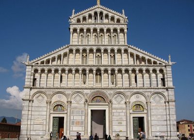 پیزا-کلیسای-جامع-پیزا-Piazza-dei-Miracoli-194648