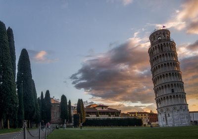 پیزا-برج-کج-پیزا-Leaning-Tower-of-Pisa-194643