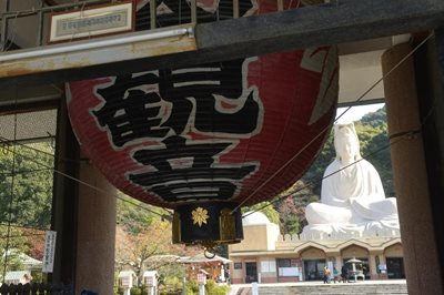 کیوتو-مجسمه-Ryozen-Kannon-195058