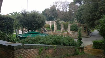 پیزا-پارک-جیاردینو-Giardino-Scotto-Park-195902