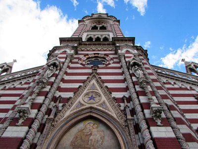 بوگوتا-کلیسا-Iglesia-Nuestra-Senora-del-Carmen-196184