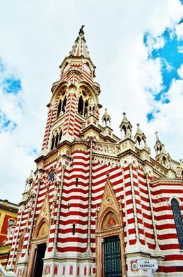 بوگوتا-کلیسا-Iglesia-Nuestra-Senora-del-Carmen-196182