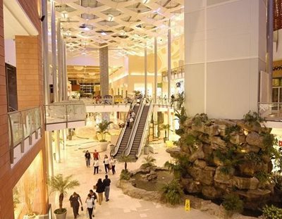 مرکز خرید Multiplaza Pacific