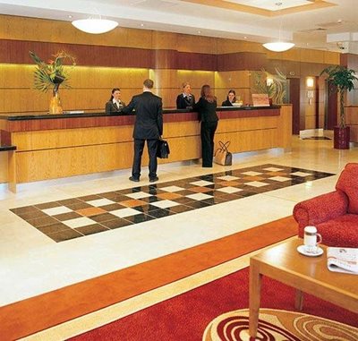 برایتون-هتل-Jurys-Inn-Brighton-198165