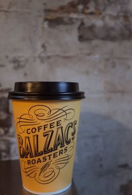 تورنتو-کافه-Balzac-s-Distillery-District-Cafe-199118
