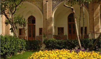 تهران-مسجد-و-مدرسه-خان-مروی-199385