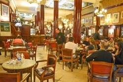 کافه رستوران ترنتی Cafe Tortoni