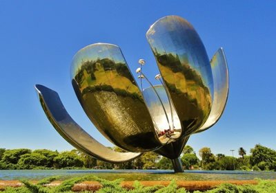 بوینس-آیرس-مجسمه-گل-غول-پیکر-Floralis-Generica-201224