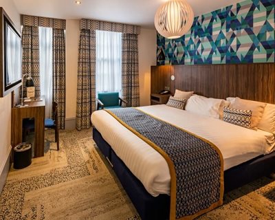 ادینبورگ-هتل-کارین-ادینبورگ-Cairn-Hotel-Edinburgh-201821