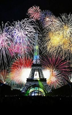 پاریس-برج-ایفل-Eiffel-Tower-202420