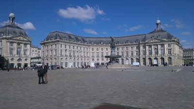 بوردو-کاخ-بوردو-Place-de-la-Bourse-203121