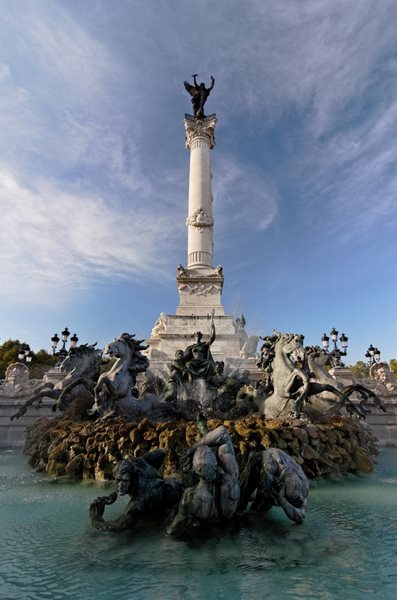 مجسمه یادبود Monument aux Girondins