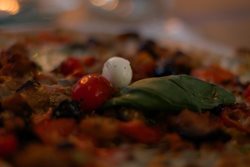 رستوران ایتالیایی Capperi Pizzaioli Italiani