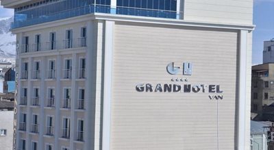 وان-هتل-گرند-Grand-hotel-203494